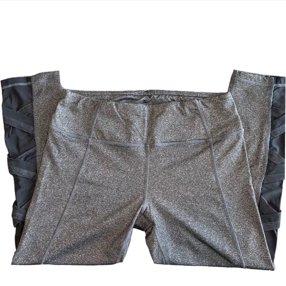 NEW Active Life Capri Grey Mesh Criss Cross Athletic Legging Size Medium